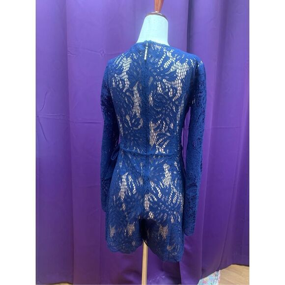 Lilly Pulitzer Womens True Navy Blue Tiki Wrap Lace Romper Small - Picture 6 of 9